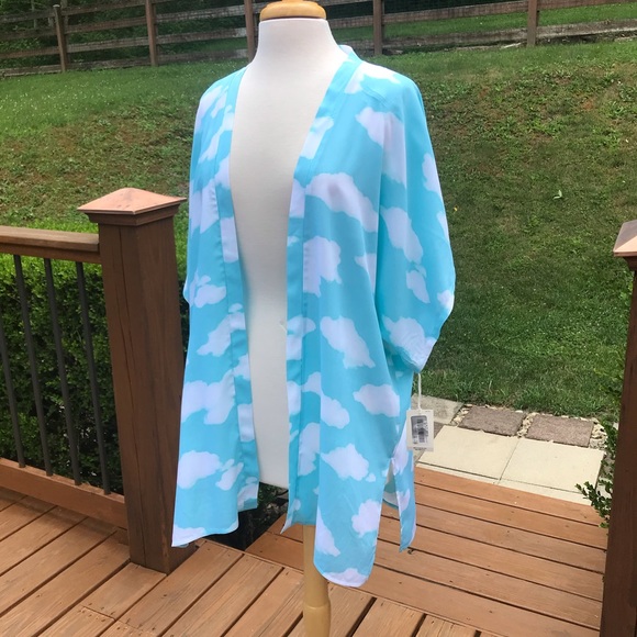 NWT Kimono - Picture 2 of 10